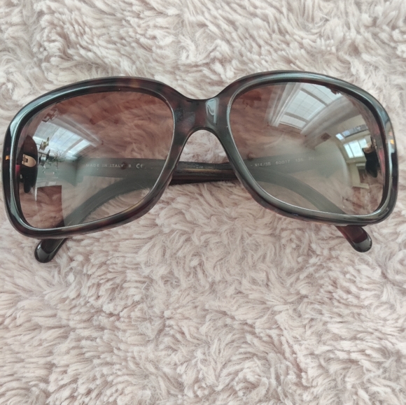 Sunglasses - Picture 3 of 5